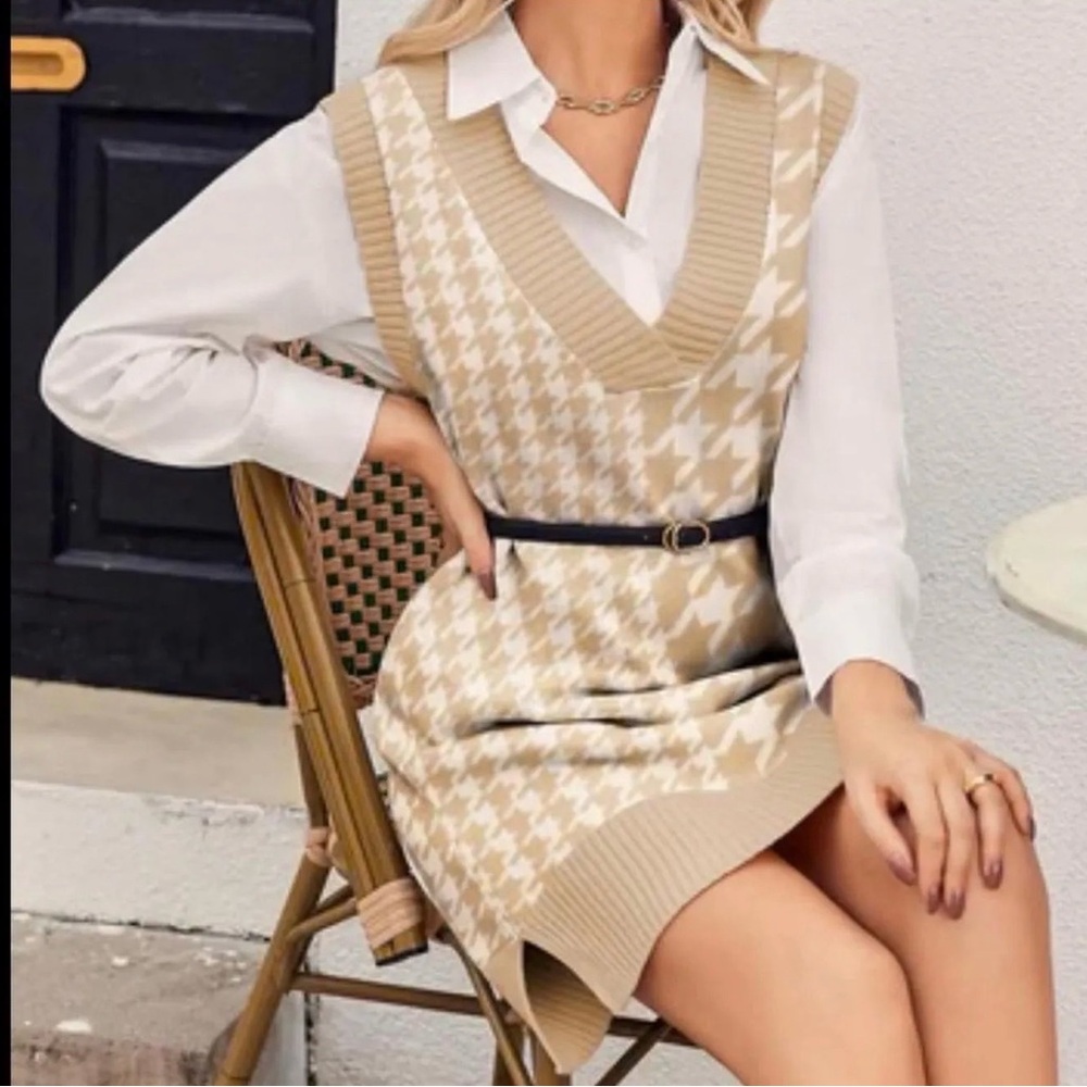 Abercrombie & Fitch Beige White Knit Vest houndstooth sweater size L